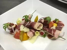 Gerookte hamkrullen uit Deerlijk